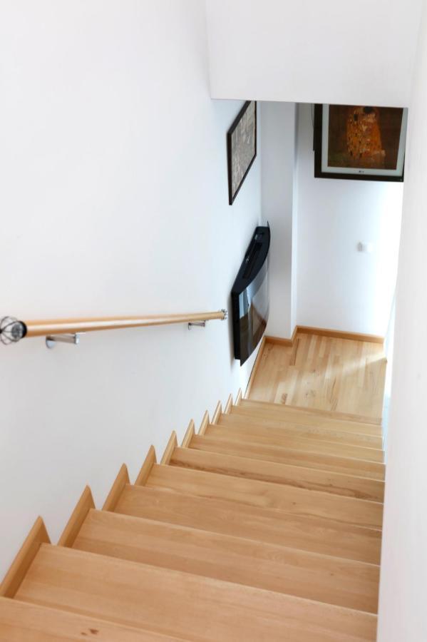 Gorgeous 2 Bedroom Duplex In City Center Bucureşti Eksteriør bilde
