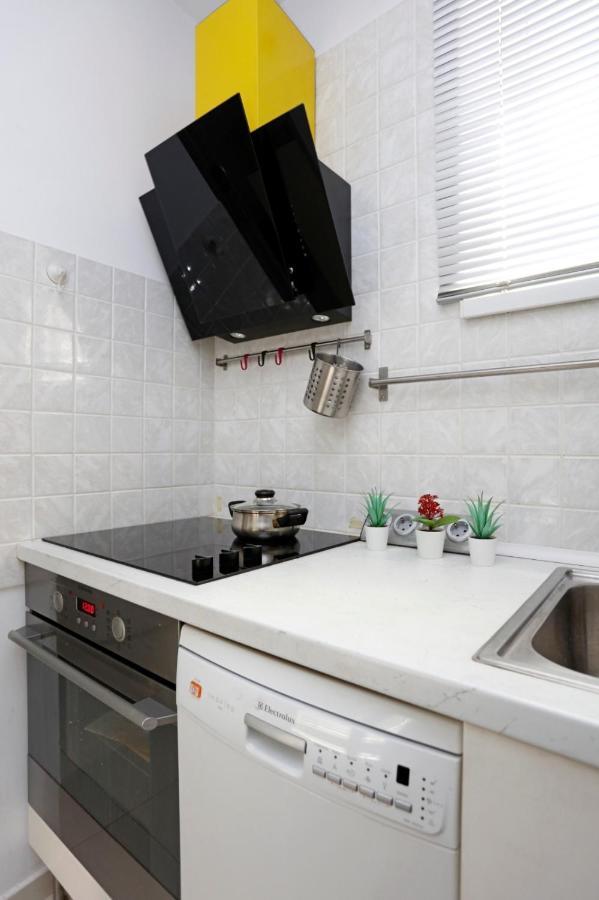 Gorgeous 2 Bedroom Duplex In City Center Bucureşti Eksteriør bilde