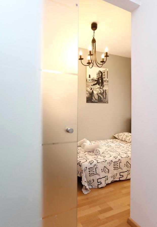 Gorgeous 2 Bedroom Duplex In City Center Bucureşti Eksteriør bilde